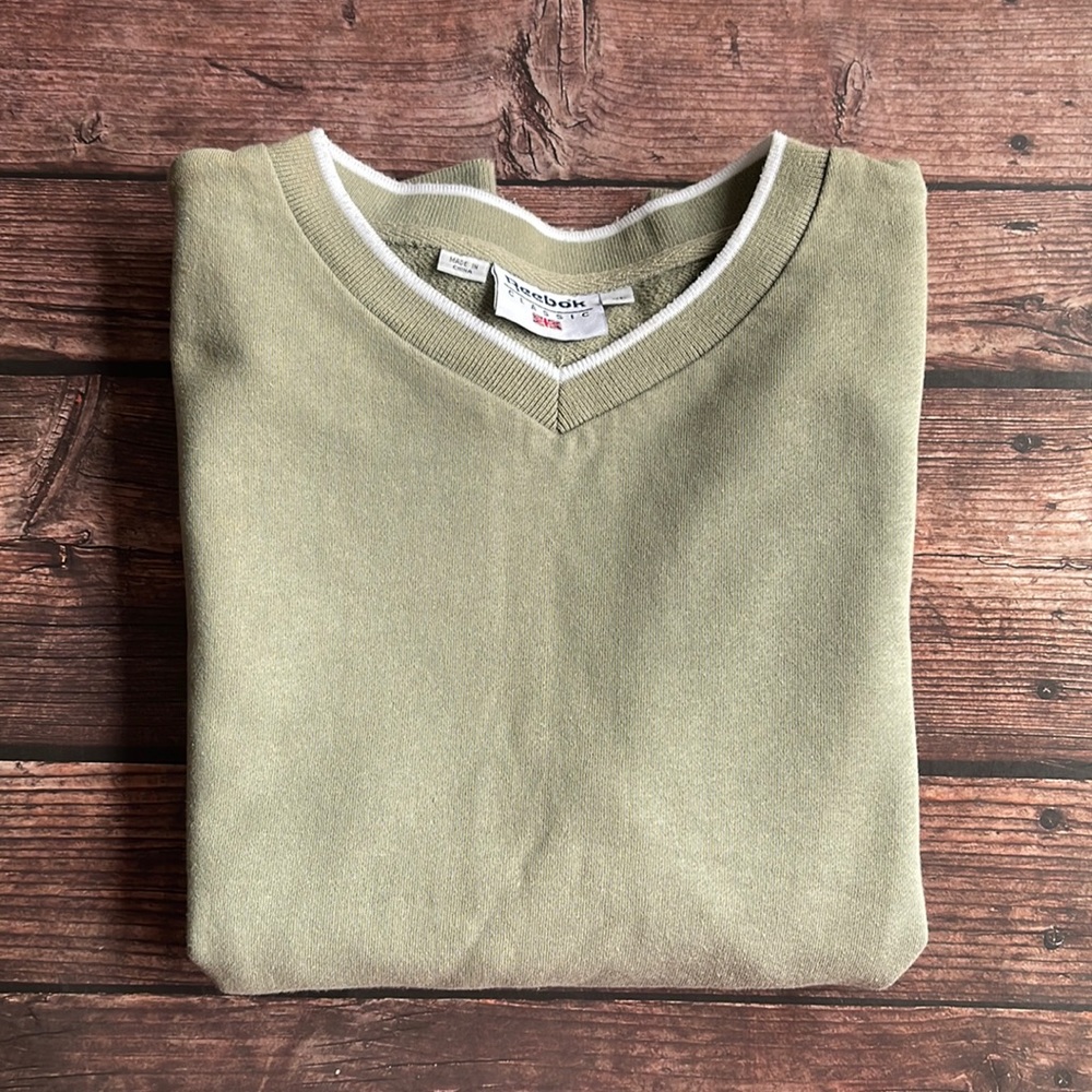VINTAGE | Reebok Classic v-neck khaki sweater - Picture 1 of 10